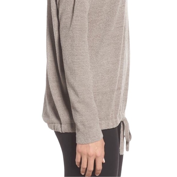 BAREFOOT DREAMS Cozychic Ultra Lite Slouchy Long Sleeve Pullover in faded rose - Picture 6 of 14